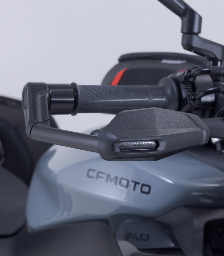 Schutz für Hebel mit Windabweiser SW-MOTECH CFMOTO 675NK (24, 26) LVG.10.068.11000/B in Schwarz