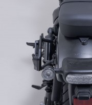 Soporte Lateral Izquierdo V-LOC Honda CMX1100 Rebel (20-24) SW-MOTECH VMC.01.843.10000