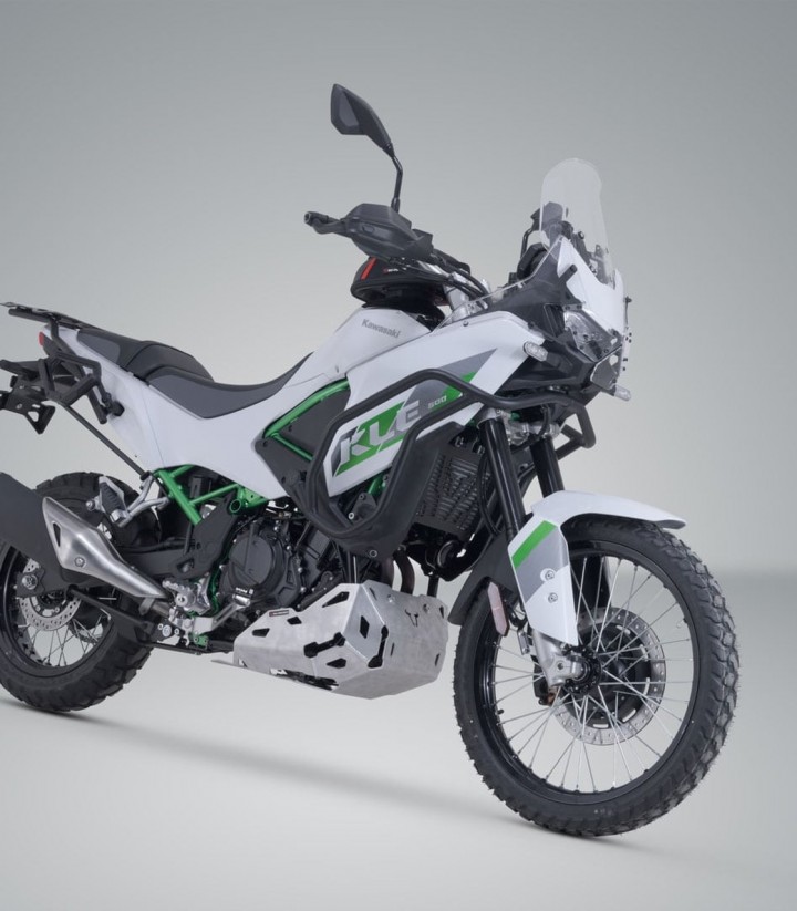 Soporte Lateral Izquierdo V-LOC Kawasaki KLE500 (26) SW-MOTECH VMC.08.084.10000