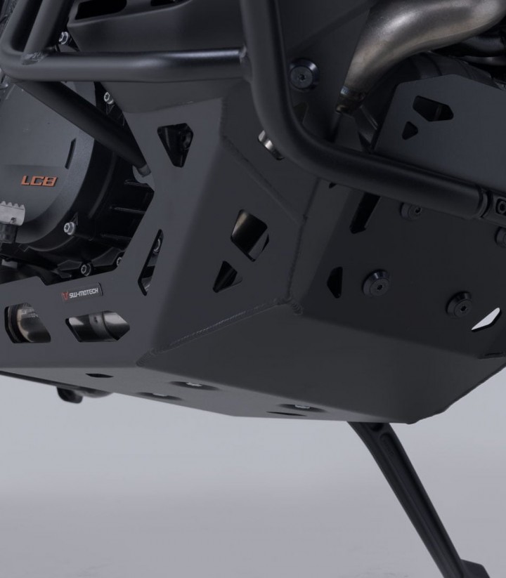 Protector de Cárter SW-MOTECH Negro KTM 1390 Super Adventure R/S (24) MSS.04.835.10003/B