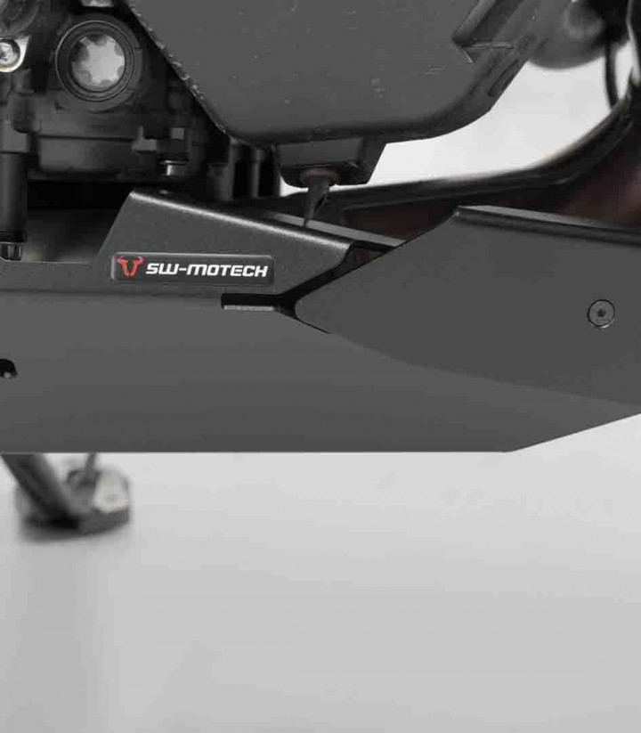Protector de Cárter SW-MOTECH Negro Yamaha MT-09 (20-23), XSR900 (21-24) MSS.06.851.10000/B