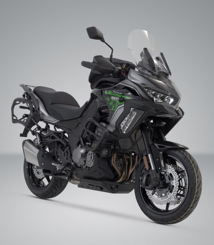 Maletas Laterales con Soporte DUSC Negras 33/33 L Kawasaki Versys 1000 (18), Versys 1100 (24) SW-MOTECH KFT.08.922.65001/B KF...