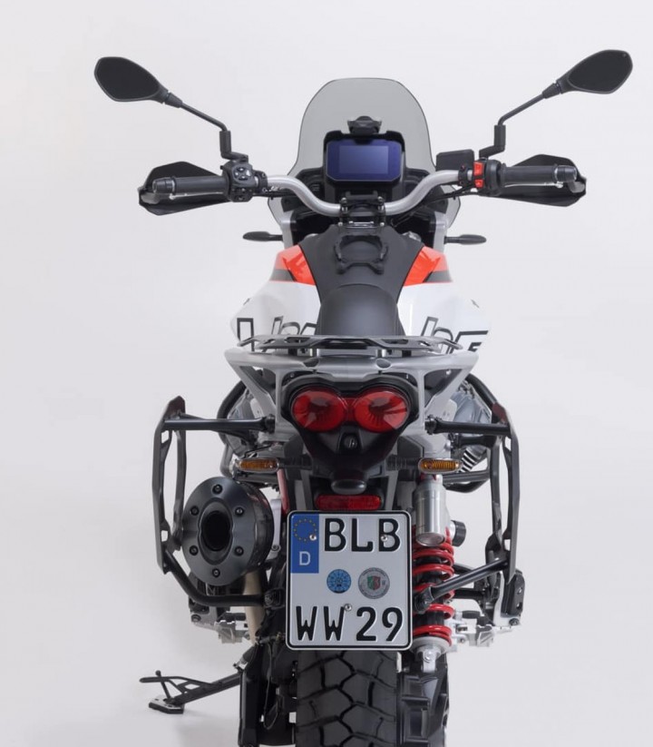SW-MOTECH AERO ABS 25/25 L Side Cases with Carrier for Moto Guzzi V85 Strada/TT (24) Black KFT.17.632.60100/B KFT.17.632.60100/B