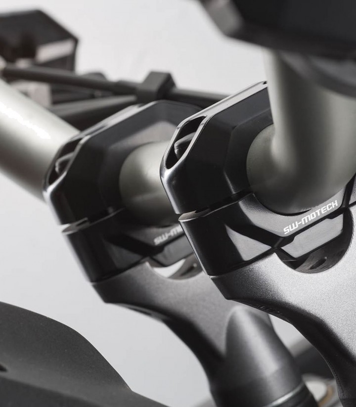 SW-MOTECH Handlebar Risers 20 mm for Ø 22 mm Handlebars in Black LEH.00.039.22001.20/B