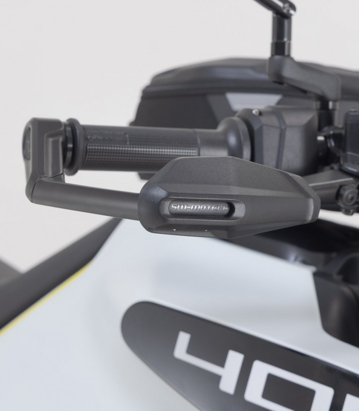 Protectores de Maneta con Deflector SW-MOTECH Husqvarna Svartpilen/Vitpilen 401 (23) LVG.03.014.11000/B en Negro