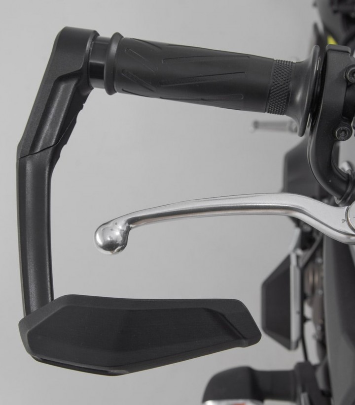 Protectores de Maneta con Deflector SW-MOTECH varios modelos de CFMOTO y Yamaha LVG.06.861.11000/B en Negro