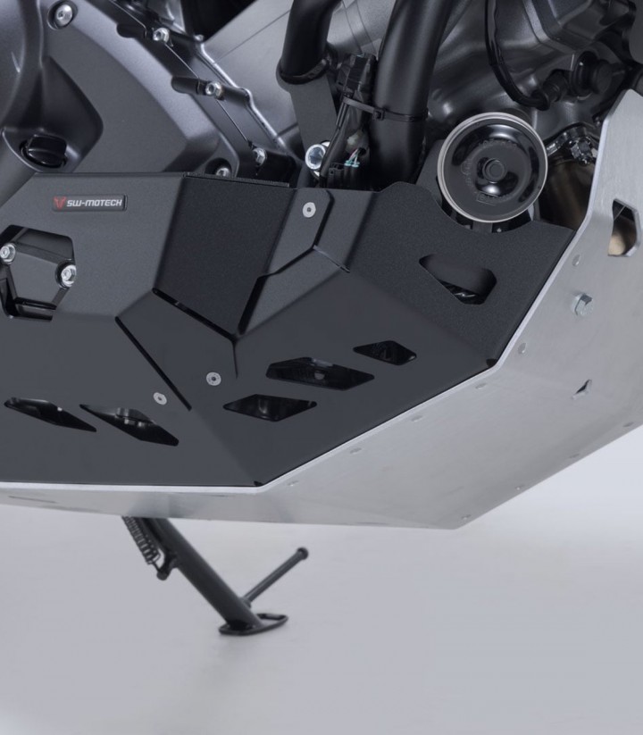 Protector de Cárter SW-MOTECH Negro y Plateado Honda NC700S/X (11-14), NC750S (14-16), NC750X (14-15), NC750XD (14-24) MSS.01.15
