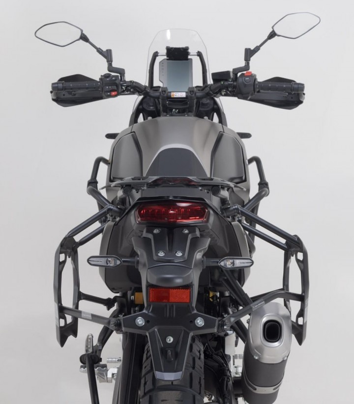 Pack Maletas Laterales + Baúl 38 L TRAX ADV en Plateado + Soportes Yamaha Tenere 700 (19-24) / World Raid (22-25) SW-MOTECH ADV.
