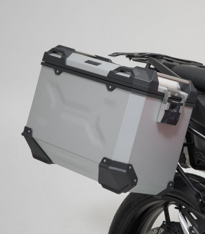 SW-MOTECH TRAX ADV Side Cases + 38 L Top Case Set with Carriers Yamaha Tracer 9 (20-24) ADV.06.921.75000/S