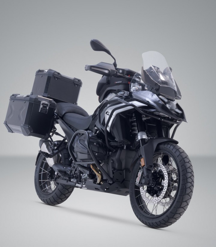 Pack Maletas Laterales + Baúl 38 L TRAX ADV en Negro + Soportes BMW R 1300 GS (23-24), R 1300 GS Option 719 Biscaya (25) SW-MOTE