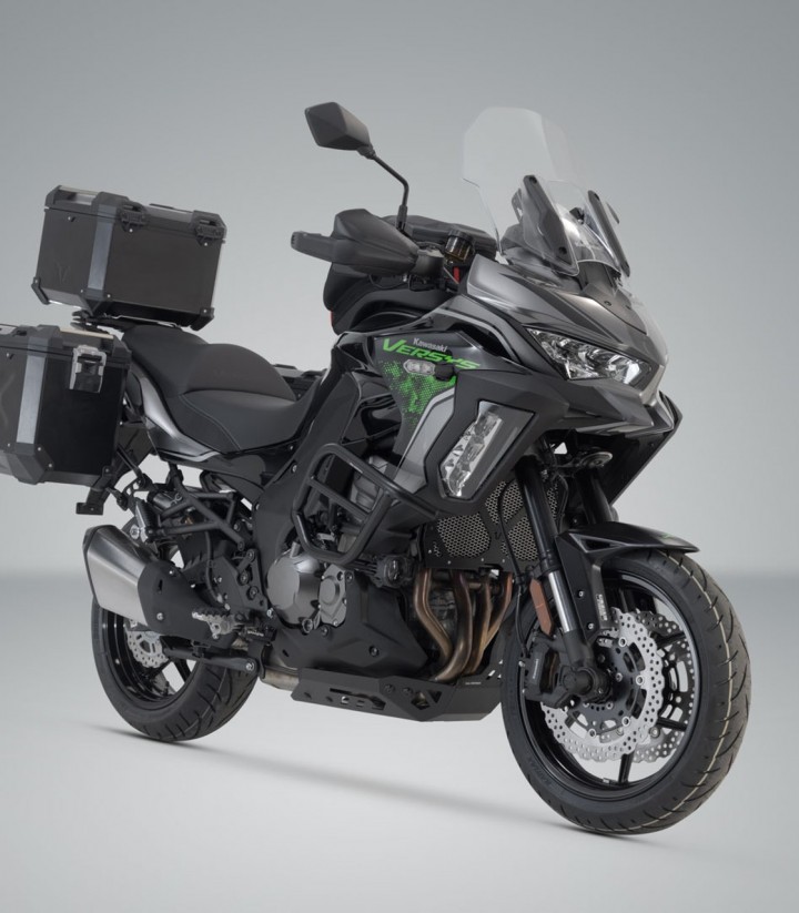 Pack Maletas Laterales + Baúl 38 L TRAX ADV en Negro + Soportes Kawasaki Versys 1000 (18), Versys 1100 (24) SW-MOTECH ADV.08.922