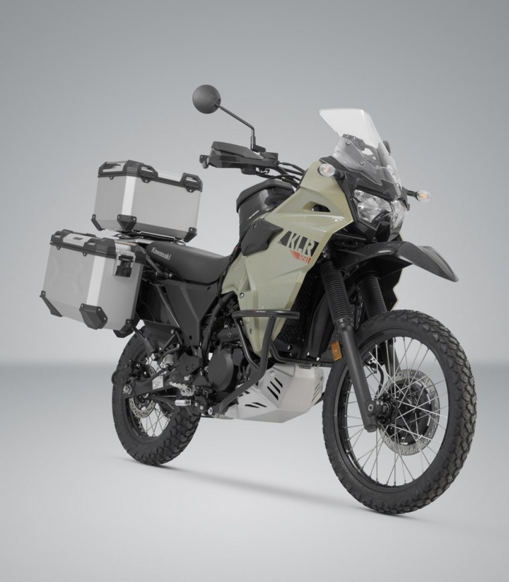 Pack Maletas Laterales + Baúl 38 L TRAX ADV en Plateado + Soportes Kawasaki KLR 650 (22) / S (23) SW-MOTECH ADV.08.990.75000/S