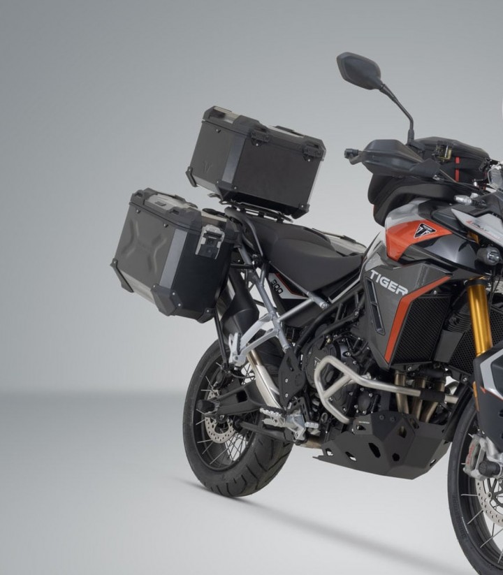 SW-MOTECH TRAX ADV Side Cases + 38 L Top Case Set with Carriers Triumph Tiger 900 Alpine/Desert Edition (25), GT/Rally Pro (23)