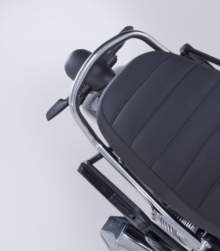 Bolsas Laterales SW-MOTECH WP + Soportes V-LOC 11/11 L varios modelos de Moto Guzzi BC.SYS.17.847.32000