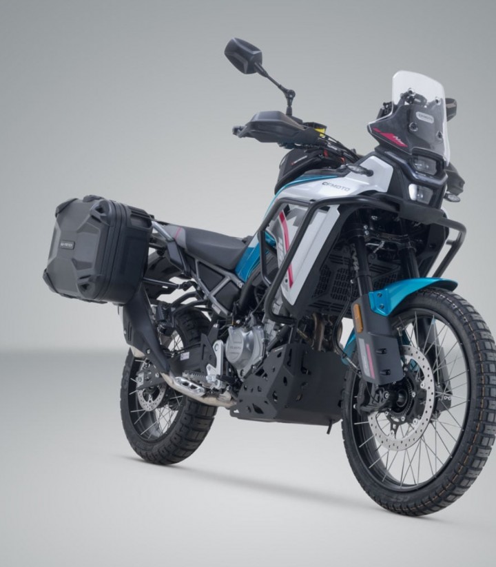 Maletas Laterales con Soporte DUSC Negras 41/33 L CFMOTO 450MT (23) SW-MOTECH KFT.10.625.65001/B KFT.10.625.65001/B