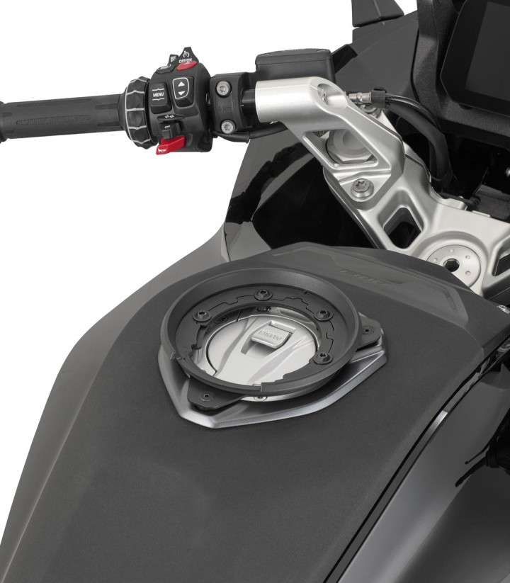 GIVI Tanklock/ED Tank Bag Adapter BF99