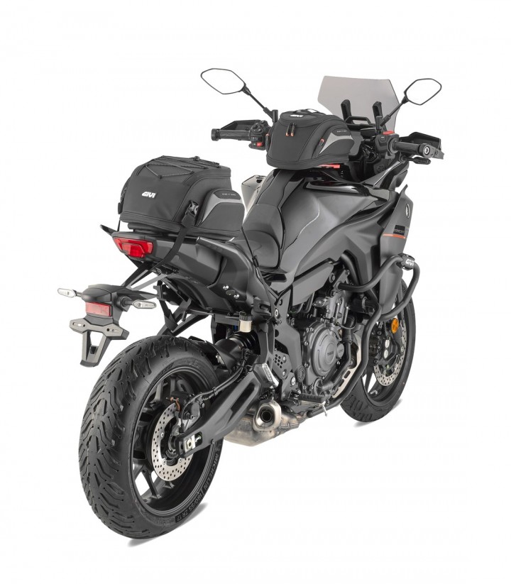 Sitzbanktasche 19-23 L EASY08 GIVI mit Gurten in Schwarz