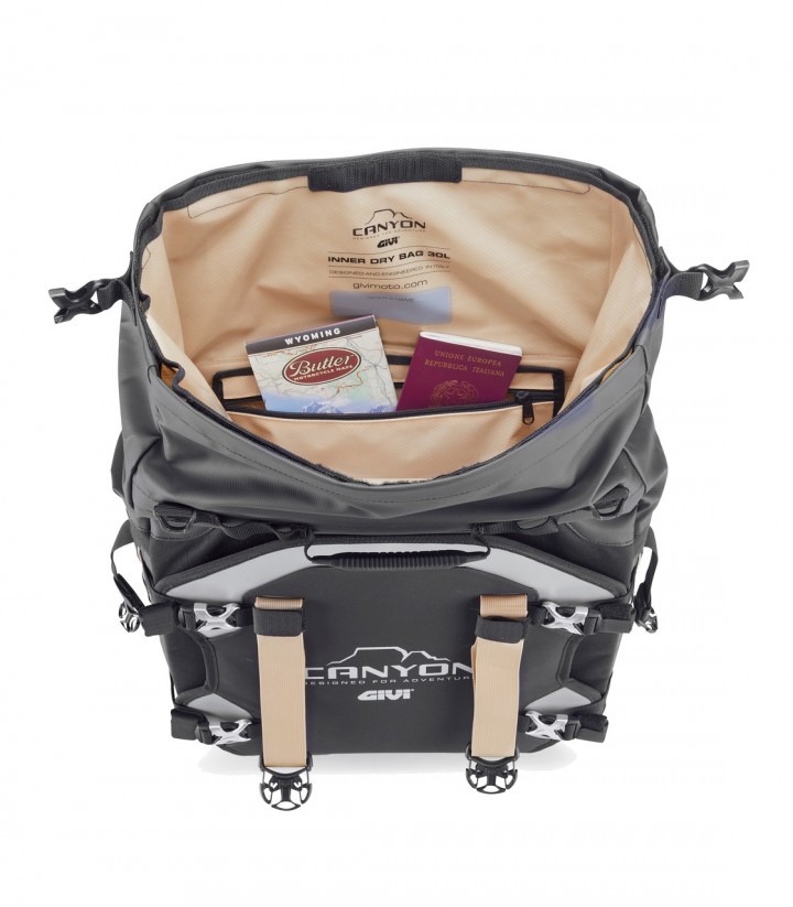 GIVI GRT725 Waterproof Monokey Cam-Side Side Bag 30 L