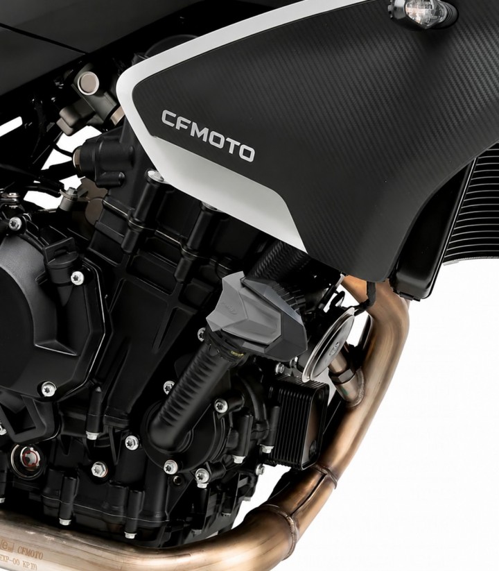 Topes Anticaída R19 Puig 21004N para CFMOTO 800NK Advanced/Sport (23-26)