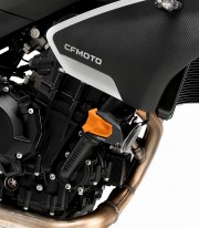 Topes Anticaída R19 Puig 21004N para CFMOTO 800NK Advanced/Sport (23-26)