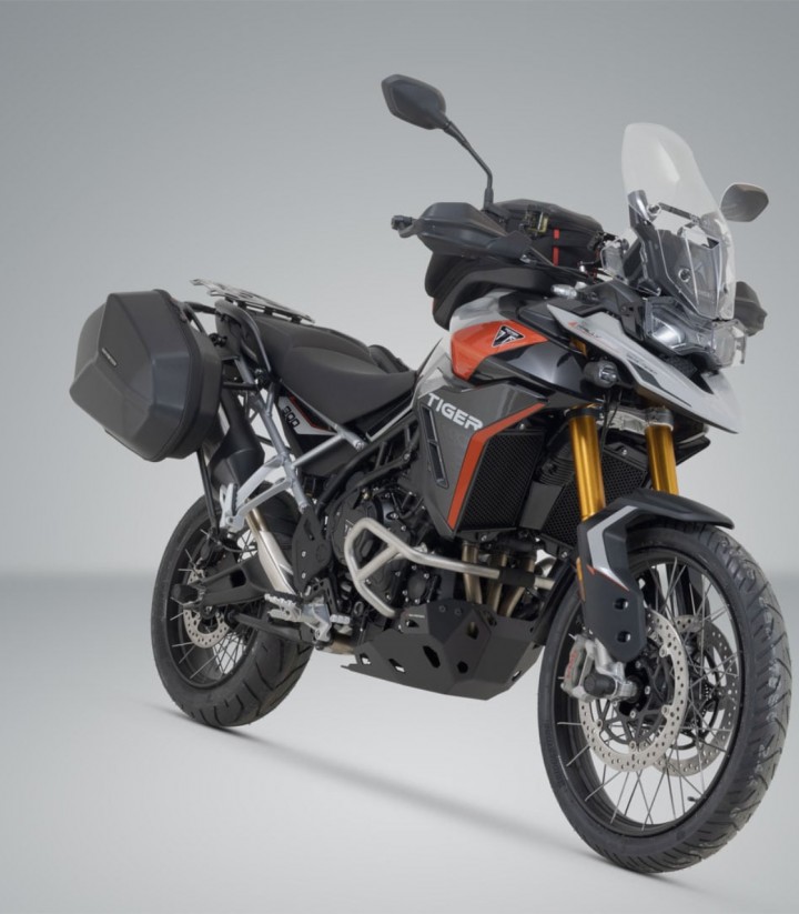 Maletas Laterales con Soporte AERO ABS Negras 25/25 L Triumph Tiger 900 Alpine/Desert Edition (25), GT/Rally Pro (23) SW-MOTE...