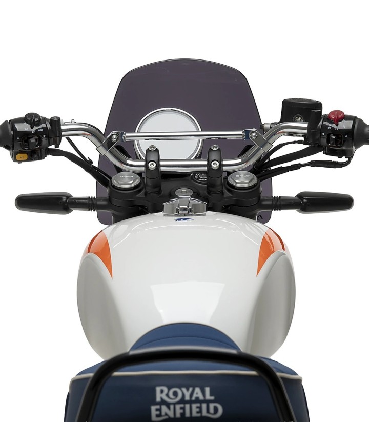 Windschild Puig New Generation Sport Royal Enfield Bear 650 (25-26) Dunkel getönt 23044F