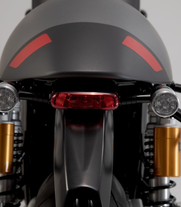 SW-MOTECH LC Black Edition Saddlebags 2x 9.8 l Triumph Thruxton RS (19) BC.HTA.11.955.20100