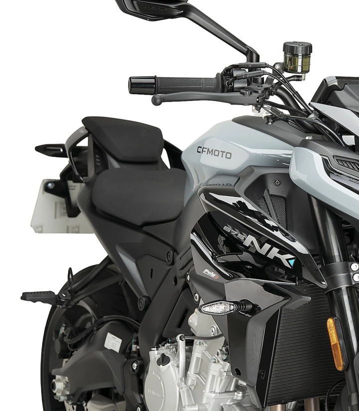 Alerones laterales D12 23063N Puig CFMOTO 675NK (25-26) Negro