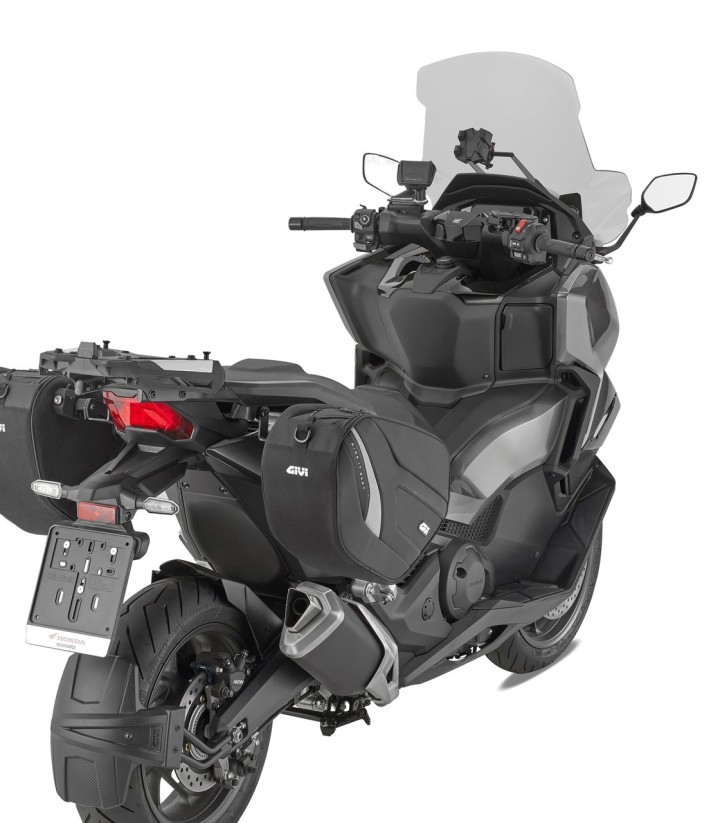 Juego de anclajes retráctiles Givi Stealth para bolsas EASY12R/EASY12L en Honda X-ADV 750 y Forza 750 STL1188