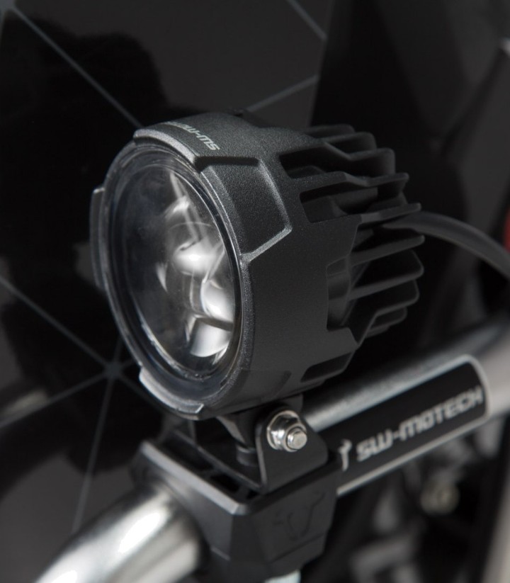 Luces Conducción EVO con Abrazaderas SW-MOTECH NSW.00.004.61000/B