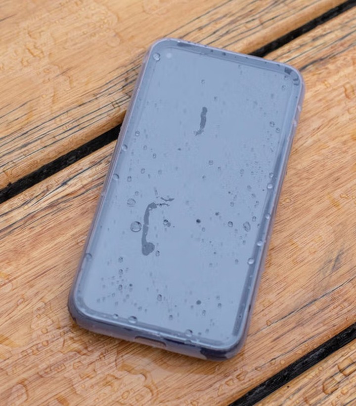 Wasserdichte Hülle Quad Lock MAG Poncho für Google Pixel 7