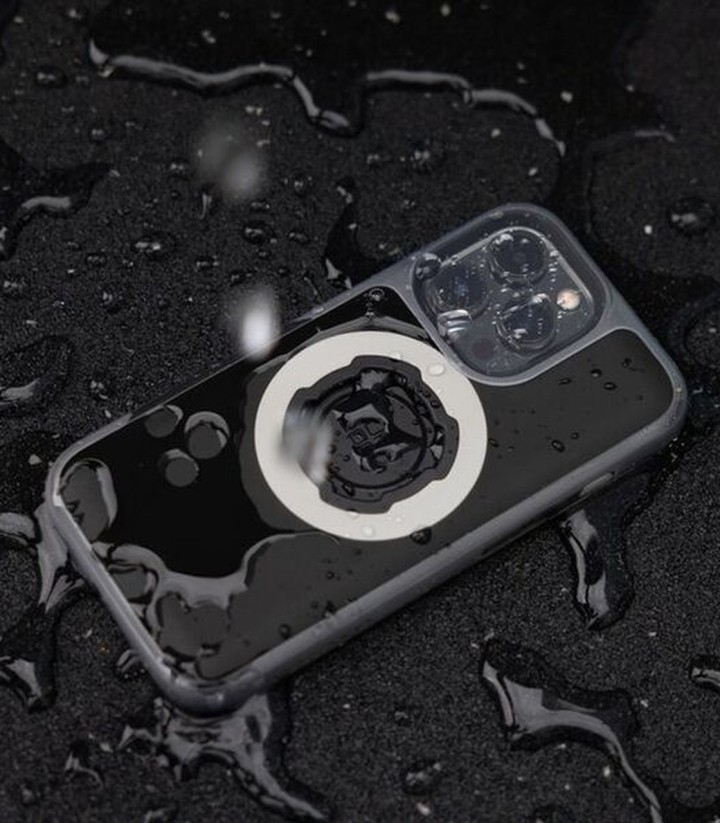 Housse imperméable Poncho Quad Lock MAG pour iPhone 13 Pro Max
