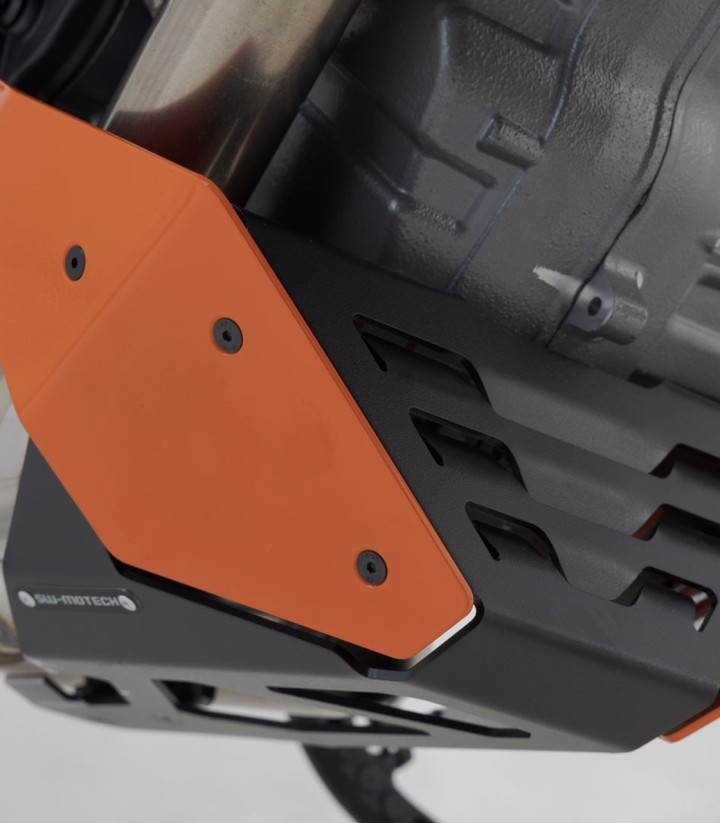 Protector de Cárter SW-MOTECH Naranja y Negro KTM 1290 Super Duke GT (16), R (13-19) MSS.04.532.10003