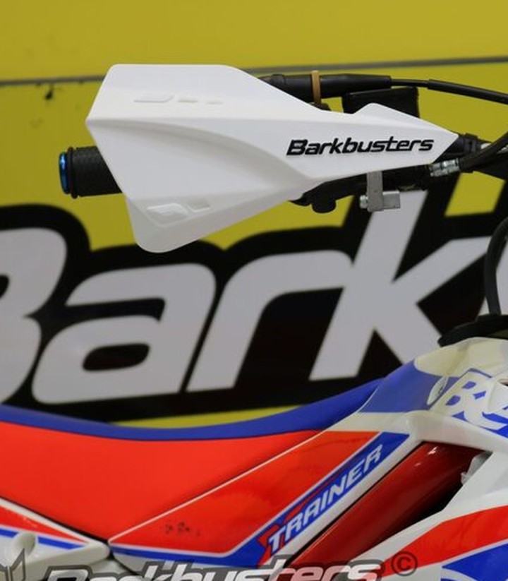 Kit de montagem de protetores de mãos Barkbusters para Beta RR Enduro, RR Racing, RR X Pro e Xtrainer (21-26)