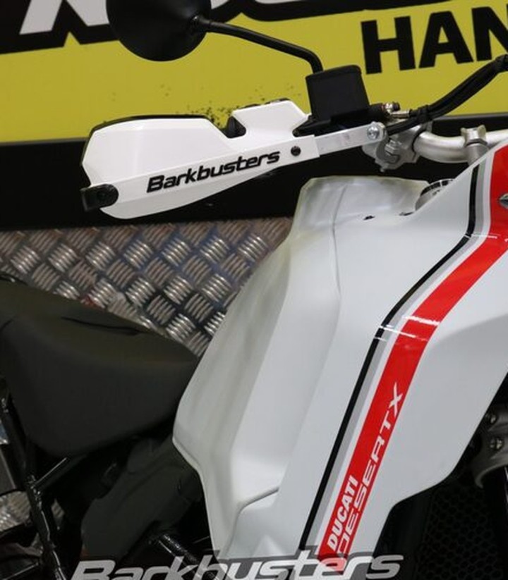 Zwarte montageset voor Barkbusters-handkappen voor Ducati DesertX 937 (22-25)