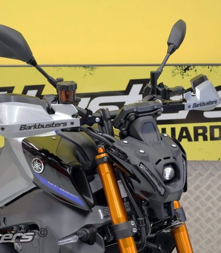 Barkbusters Handguard Mounting Kit for Yamaha MT-09 A2/ABS/SP (22-23), MT-09 ABS (RN43) (21)