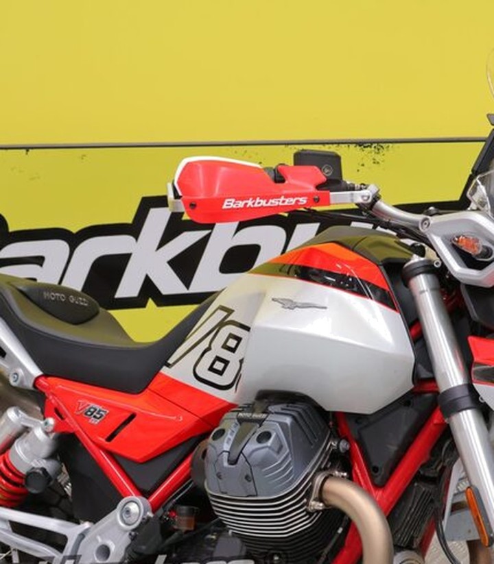Kit di montaggio paramani Barkbusters per Moto Guzzi V85 TT (24-26)