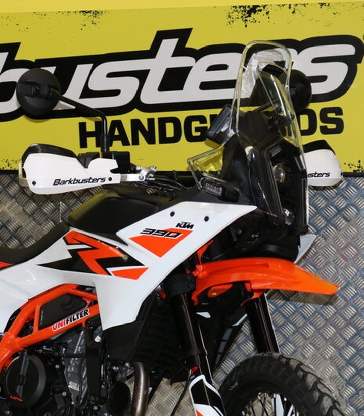 Kit de montagem de protetores de mãos Barkbusters para KTM 390 Adventure (25), Adventure R/X (25-26), Enduro R (25-26), SMC R (2