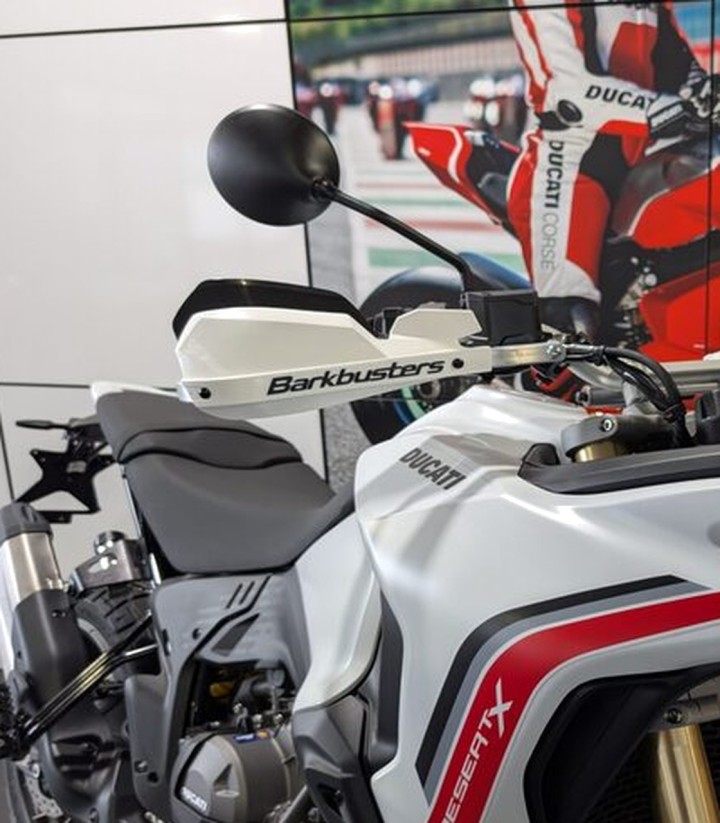 Kit de montagem de protetores de mãos Barkbusters para Ducati DesertX 937 (26)