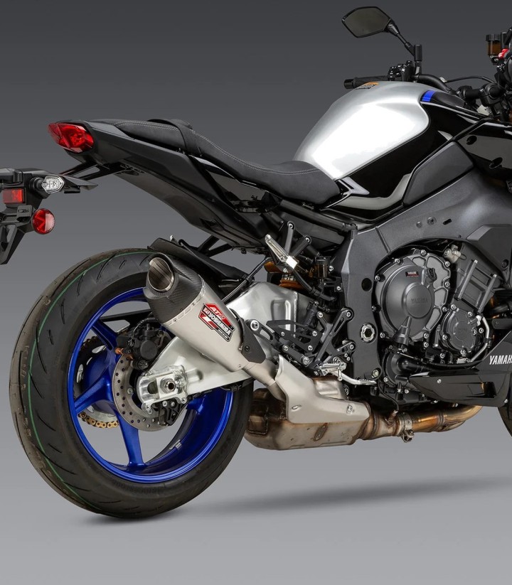 Yoshimura AT2 Exhaust Stainless with Carbon End Cap for Yamaha MT 10 (22-24) 13101bp520