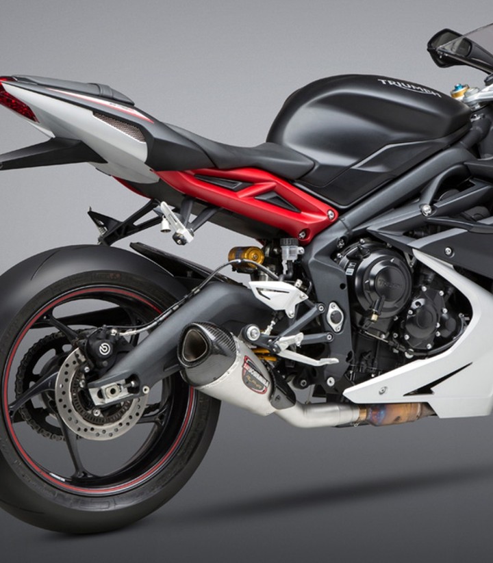 Escape Yoshimura Alpha T Works Finish Acero con punta de carbono para Triumph Daytona 675 (13-17) 19675bp520