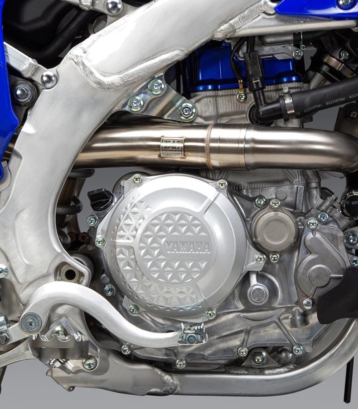 Yoshimura RS-12 Exhaust Aluminium with Carbon End Cap for Yamaha YZ 450 F (23-25) 234840s320