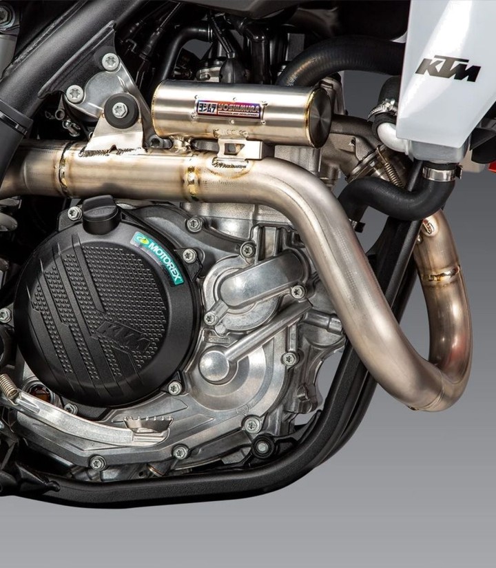 Escape completo Yoshimura RS-12 Titanio con punta de carbono para Husqvarna FC 450 (22-24), KTM SX-F 450 (22-26) 264631s720