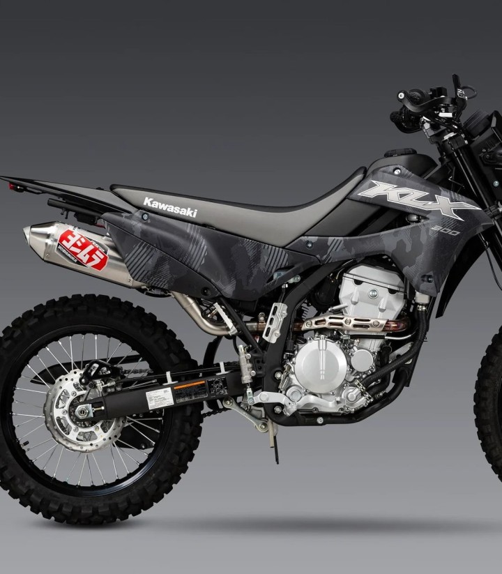 Escape Yoshimura RS-2 Aluminio con punta de acero para Kawasaki KLX 250 (09-24), KLX 300 (09-24) 14302bc350