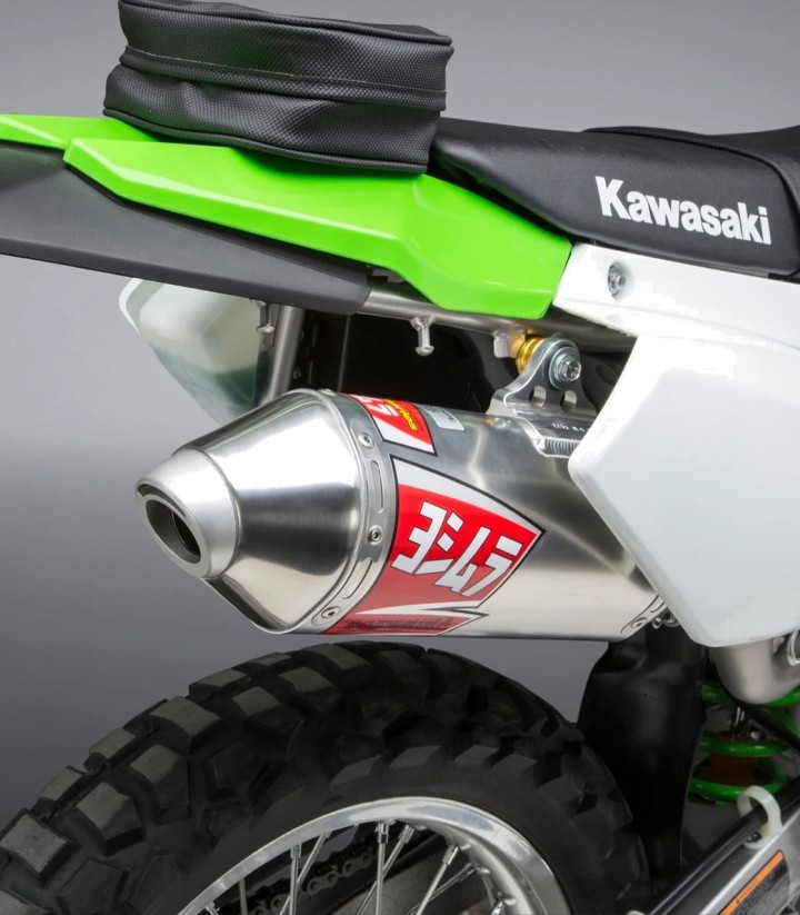 Escape Yoshimura RS-2 Alumínio com ponta de aço para Kawasaki KLX 250 (09-24), KLX 300 (09-24) 14302bc350