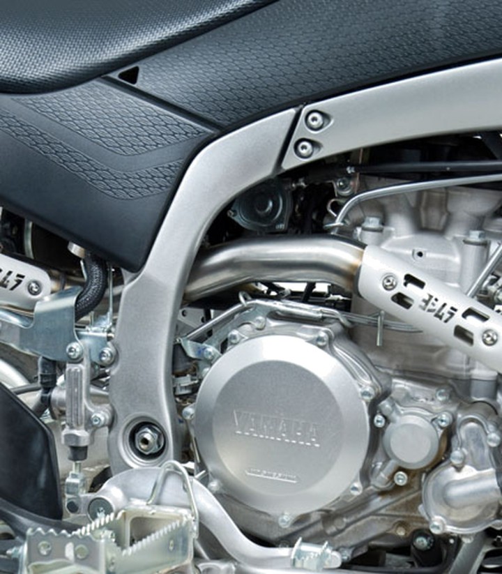 Escape completo Yoshimura RS-2 Oval Aluminio con punta de acero para Yamaha YFZ 450 R (09-20) 2376513