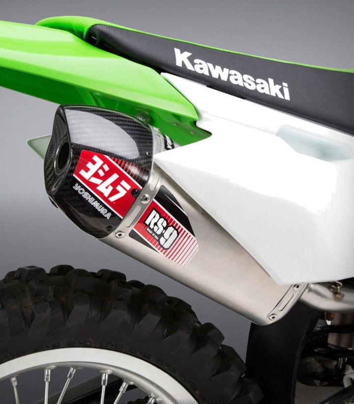 Escape completo Yoshimura RS-9 Aluminio con punta de carbono para Kawasaki KLX 140 (11-26) 24140ah320