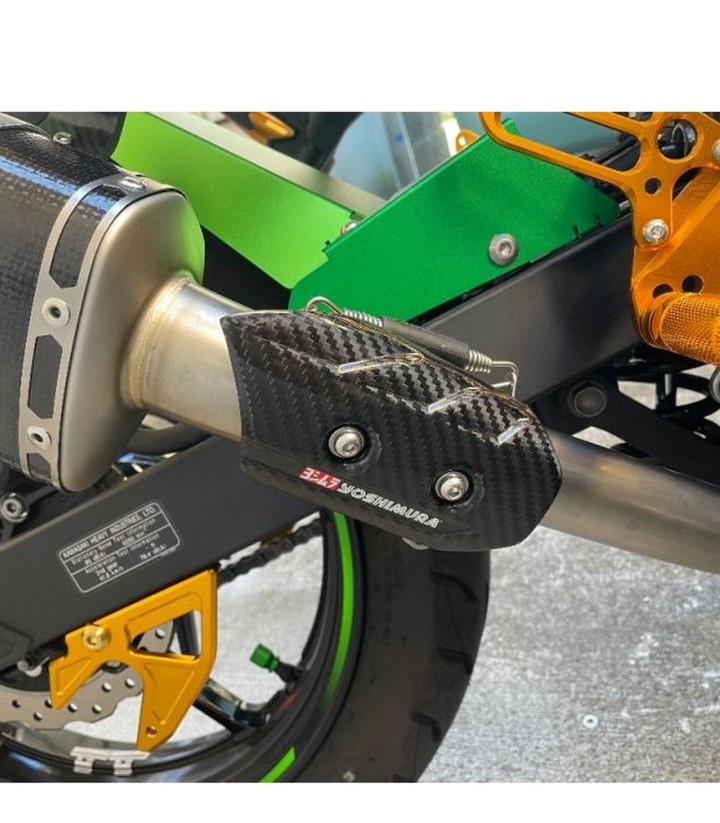 Yoshimura Carbon Heat Shield for Honda CBR 250 RR, Kawasaki Z 250, Z 450, ZX 25 R, Suzuki GSR 750, GSXS 750 161-000-a620