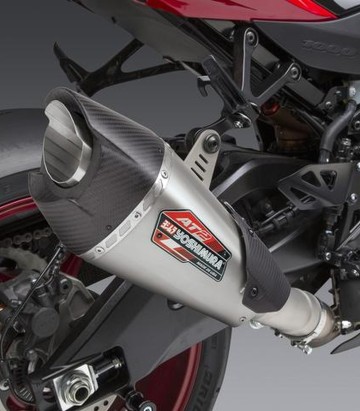 Escape Yoshimura AT2 Acero con punta de carbono para Suzuki GSX-R 1000 (17-23) 11182bp521