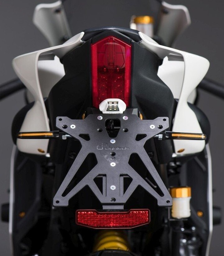 Portatarga Regolabile LighTech in Nero per Yamaha R7 (22-24)